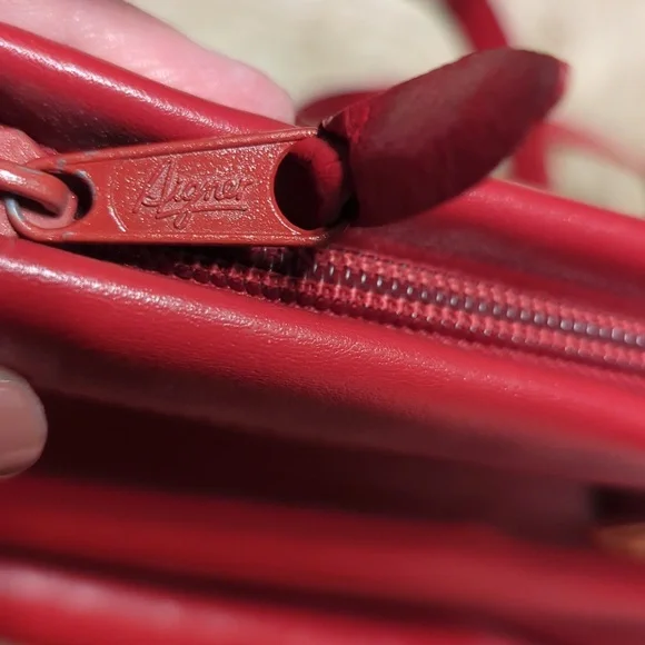 Vintage Red Aigner Shoulder Bag Purse - Picture 4 of 8